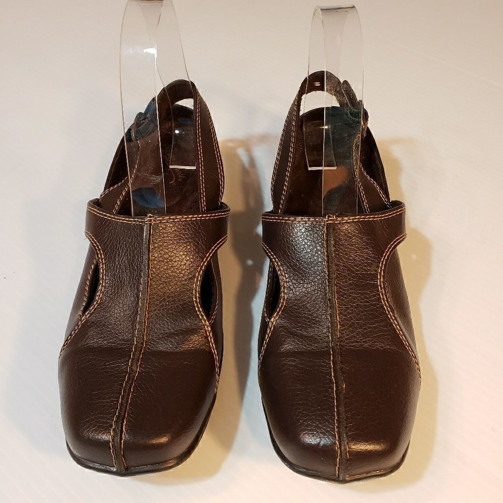 Easy Street Comfort Wave Brown Shoes 8M
